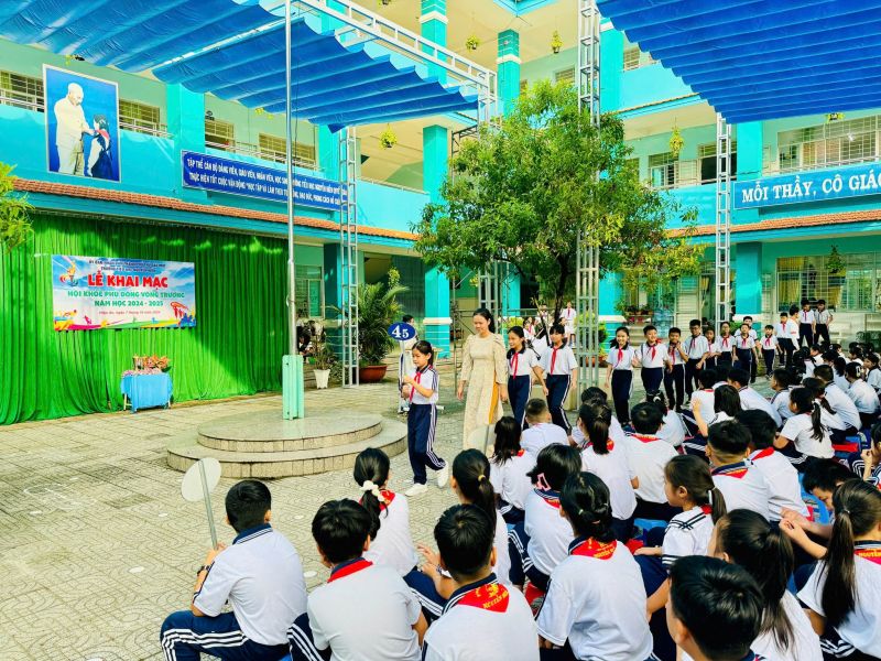 Trường Tiểu học Nguyễn Hiền