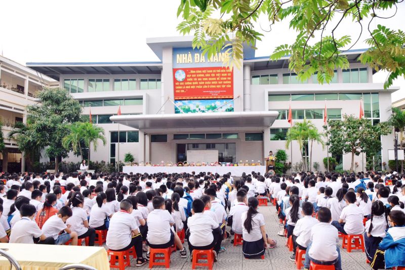 Trường Tiểu học Trần Văn Ơn