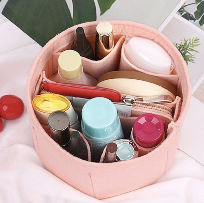 Túi đựng mỹ phẩm Evertoner là một lựa chọn tuyệt vời để sắp xếp và lưu trữ đồ mỹ phẩm của bạn