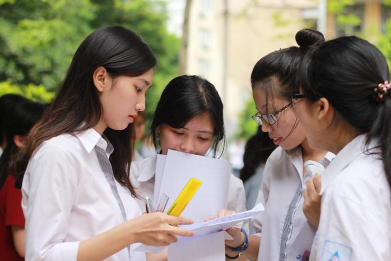 Tiền học phí nhập học