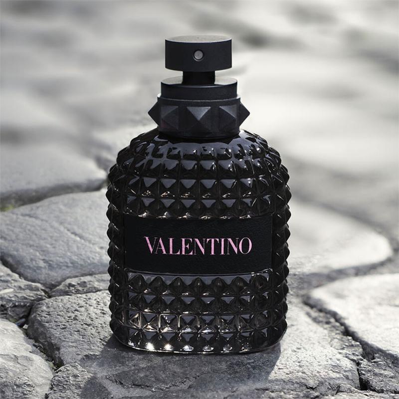 Uomo Born in Roma của Valentino