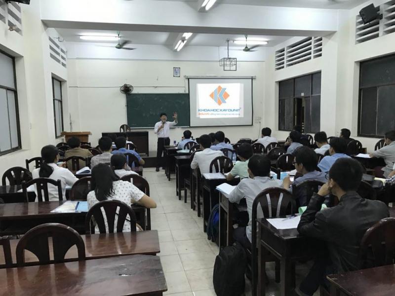 Một lớp học tại Viện Đào tạo và Phát triển Khoa học Xây dựng