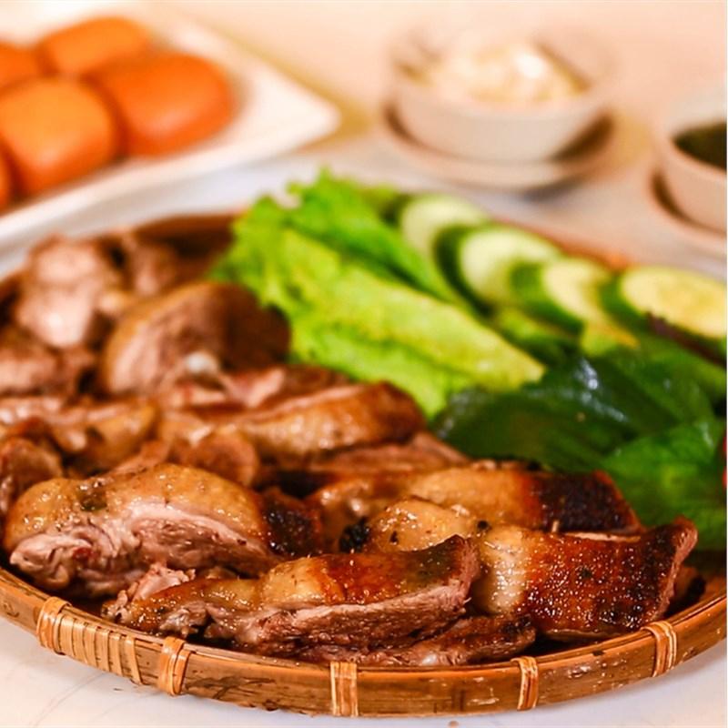 Vịt nướng tiêu xanh
