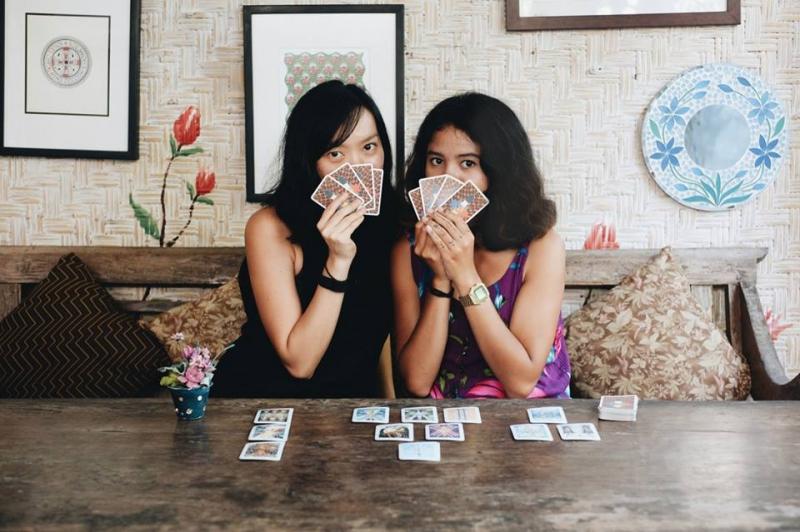 Wichita – The Tarot Cafe nổi tiếng ở Sài Gòn có nhiều Reader giỏi.